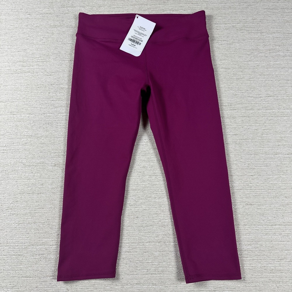 Fabletics Salar Capri Leggings M NWT Magenta High Rise Athleisure Yoga Gym